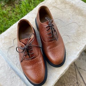 Dr. Marten Bennett Oxford shoes
